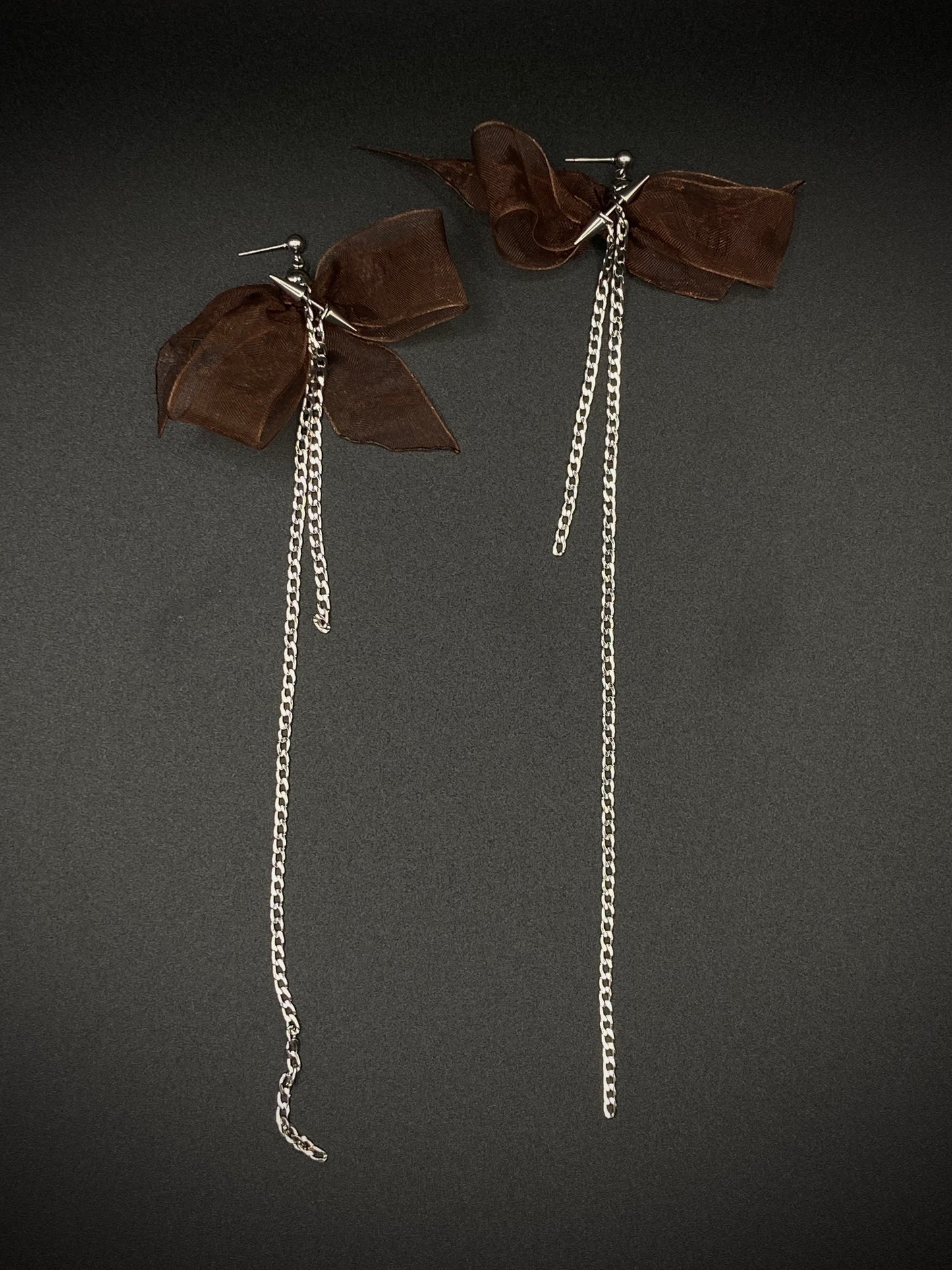 Brown bow chain earrings