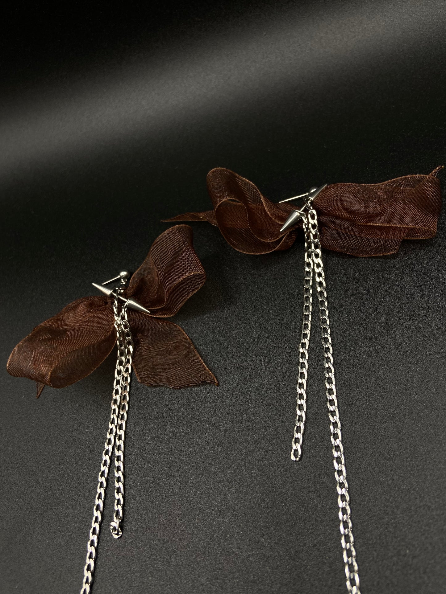 Brown bow chain earrings